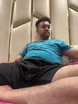 Snapshot of BengaliBabu_Rohan chatting on 14, 12, 2025 BengaliBabu Rohan online show from 14, 12, 2025