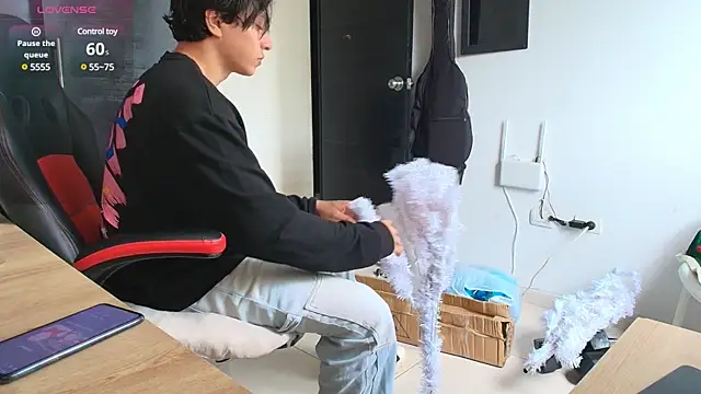 Snapshot of Haruto2001 chatting on 6, 12, 2024 Haruto2001 online show from 6, 12, 2024