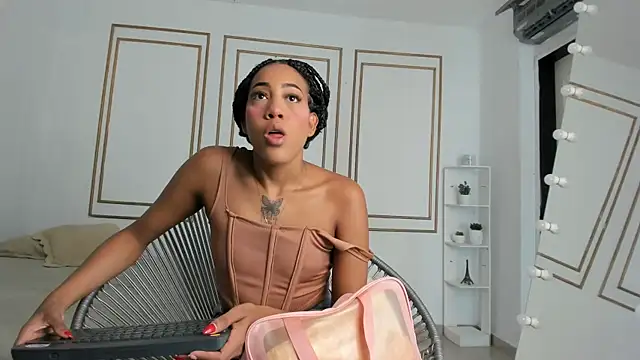 flavia cruz online show from 21, 9, 2025