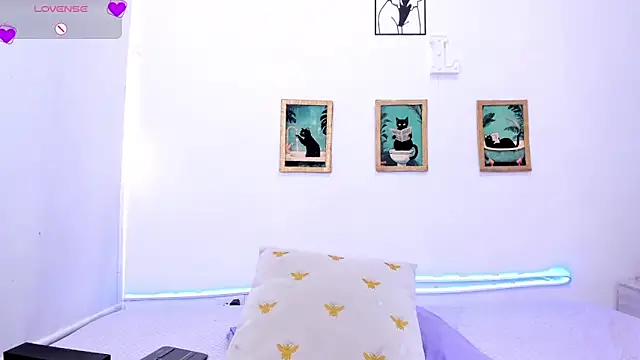 LilitRobins online show from 6, 2, 2026