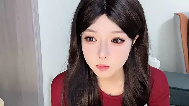 Snapshot of Q-ing chatting on 13, 2, 2025 Q-ing online show from 13, 2, 2025