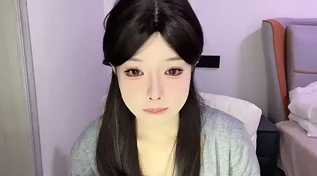 Snapshot of Q-ing chatting on 18, 3, 2025 Q-ing online show from 18, 3, 2025