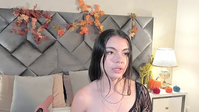 Luisa0110 online show from 28, 10, 2025