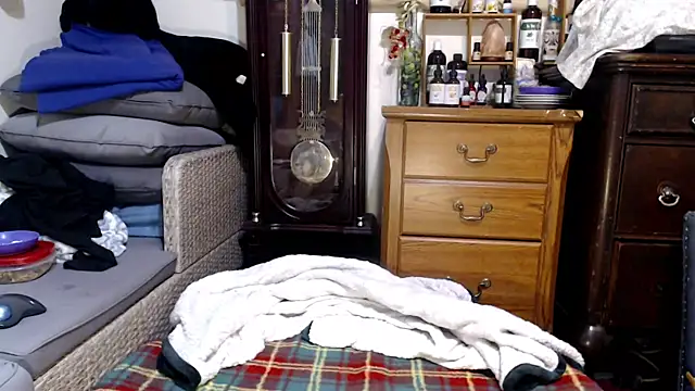 ladyscarlotta online show from 1, 3, 2025