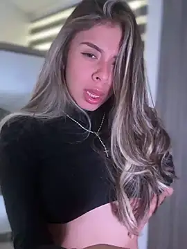 AmmyCollinsW online show from 4, 3, 2025