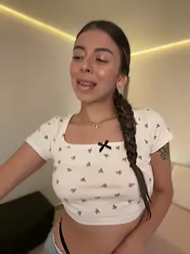 AmmyCollinsW online show from 7, 10, 2025