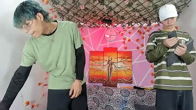 Fresahot2005 online show from 2, 12, 2025