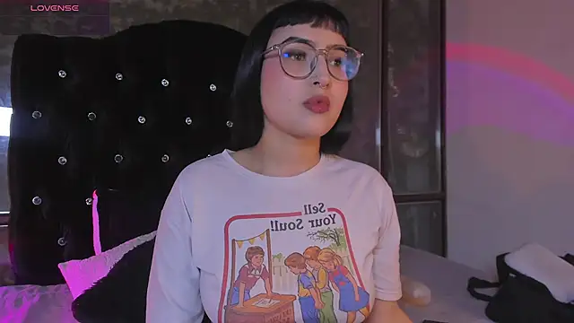 Cintya Kros online show from 3, 12, 2025