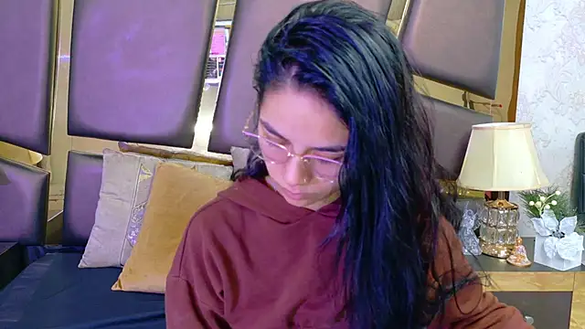 NicoleEsposito online show from 21, 2, 2026