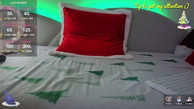 Snapshot of MysticMia chatting on 22, 12, 2025 MysticMia online show from 22, 12, 2025