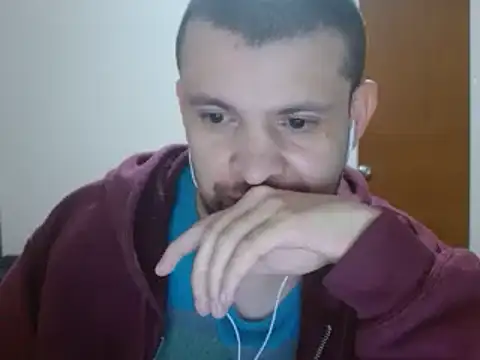 camiloking1720 online show from 3, 12, 2024