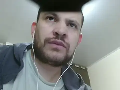 camiloking1720 online show from 6, 2, 2025