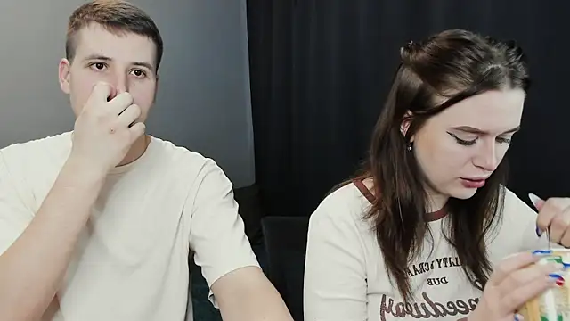 Pinku kitsune online show from 11, 2, 2025