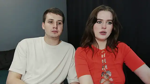 Pinku kitsune online show from 9, 3, 2025