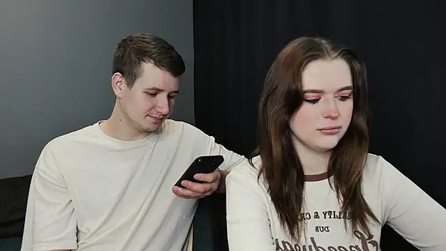 Pinku kitsune online show from 11, 3, 2025