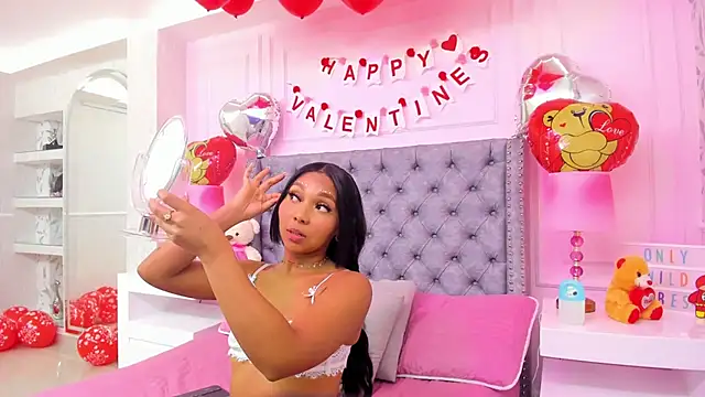 HaileeRoberts online show from 13, 2, 2025