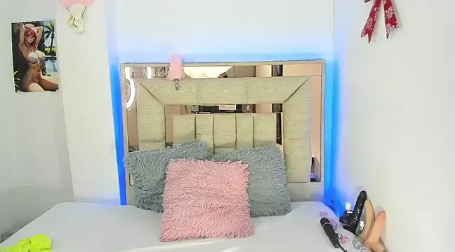 melody bonnet online show from 6, 2, 2025