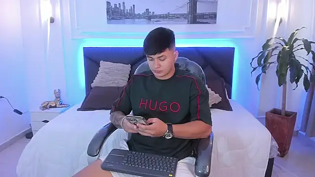 Cristopher strong online show from 30, 11, 2025