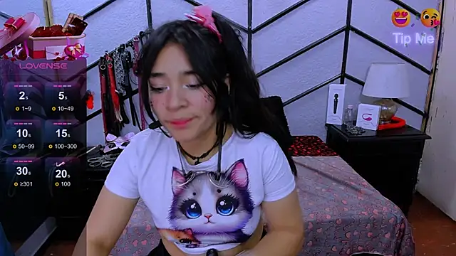 Snapshot of AlanaLuck chatting on 10, 2, 2025 AlanaLuck online show from 10, 2, 2025