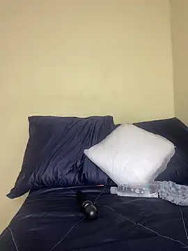 DarkBerry87 online show from 10, 3, 2025