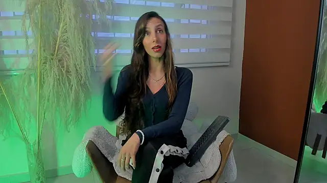 luna willians online show from 25, 3, 2026