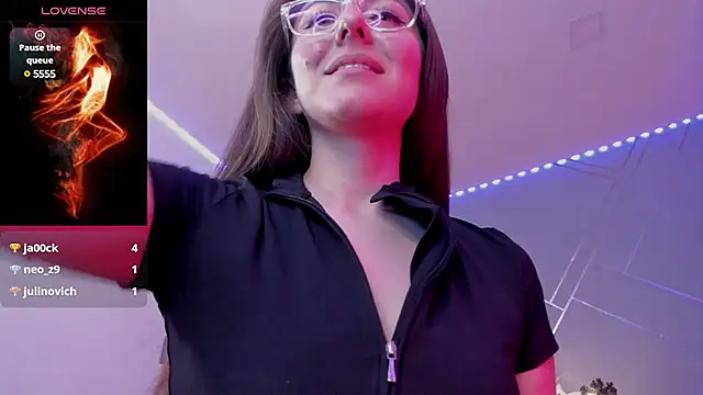 Snapshot of Ich_Bin_Julia chatting on 8, 12, 2024 Ich Bin Julia online show from 8, 12, 2024