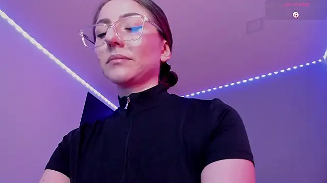 Snapshot of Ich_Bin_Julia chatting on 3, 3, 2025 Ich Bin Julia online show from 3, 3, 2025