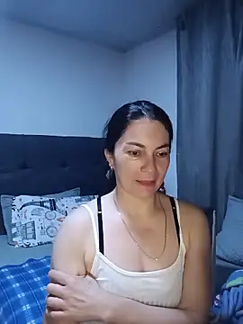 renata hot1 online show from 11, 6, 2026