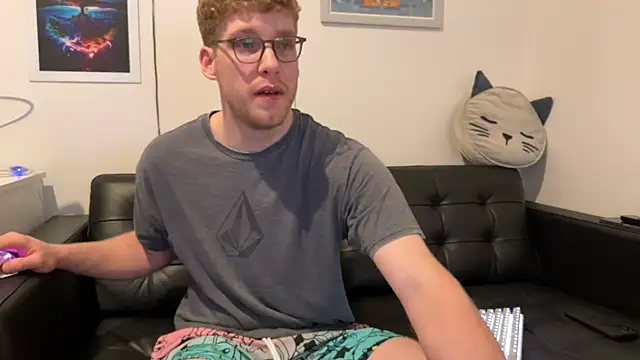 BlueEyedTallGuy94 online show from 23, 12, 2024