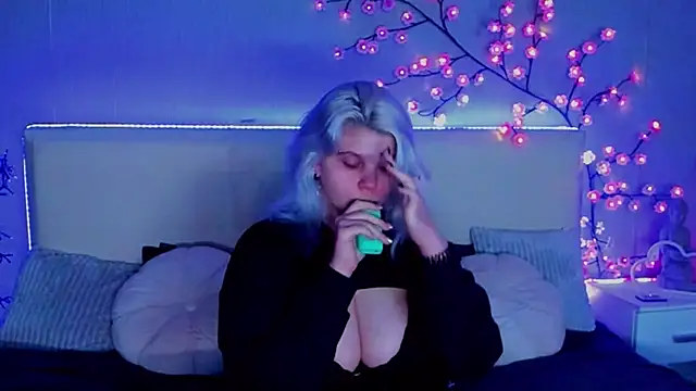 JoannLowe online show from 2, 11, 2025