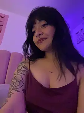 Ashley Chriss online show from 19, 10, 2025