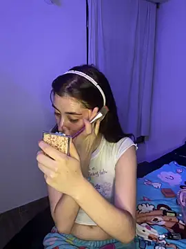 Catyloves online show from 9, 1, 2025