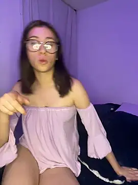 Catyloves online show from 24, 1, 2025