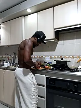 Siriss boyrag online show from 7, 11, 2025