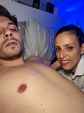 Snapshot of dansarah chatting on 9, 9, 2025 dansarah online show from 9, 9, 2025