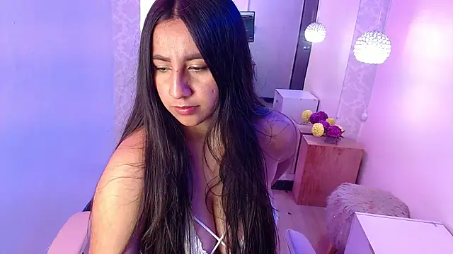 Snapshot of ailyn_miranda chatting on 23, 2, 2025 ailyn miranda online show from 23, 2, 2025