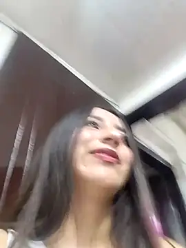 Snapshot of ailyn_miranda chatting on 10, 3, 2025 ailyn miranda online show from 10, 3, 2025