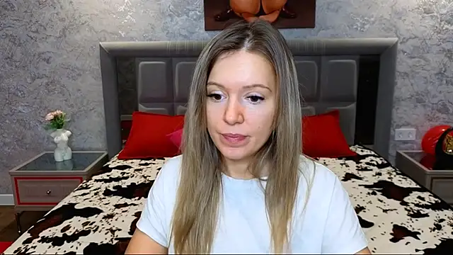 foxy blond online show from 8, 3, 2025