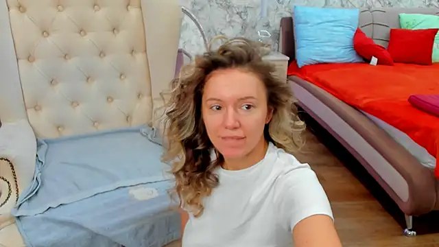 foxy blond online show from 27, 2, 2026