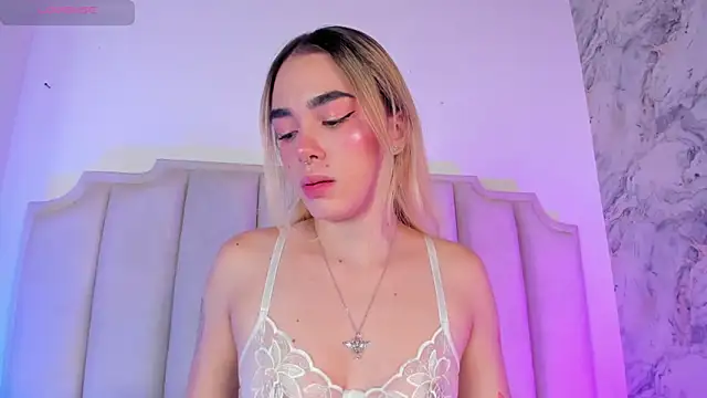 Lucy Vega online show from 14, 1, 2025