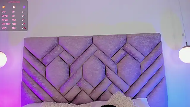 Lucy Vega online show from 16, 3, 2025