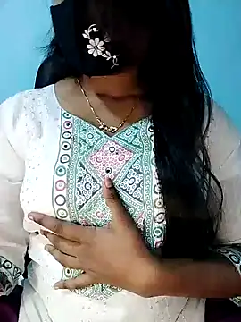 Snapshot of Sadika- chatting on 7, 12, 2024 Sadika- online show from 7, 12, 2024