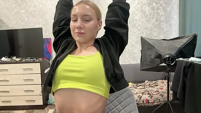 AnneBall online show from 4, 2, 2025