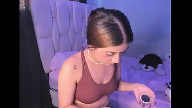 KittyKlum online show from 13, 2, 2025