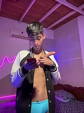 Mauuu18 online show from 18, 10, 2025