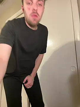 malikwrightstrips online show from 7, 4, 2026