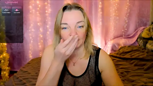 Regina  blue online show from 24, 1, 2025