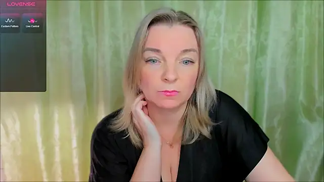 Regina  blue online show from 22, 3, 2025