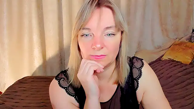 Regina  blue online show from 1, 11, 2025