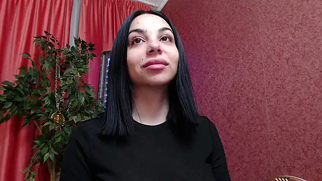 MissJuliax online show from 18, 12, 2025